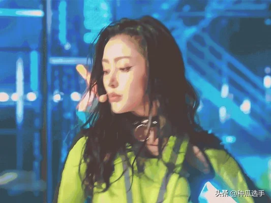 乐队的海边开播(每一帧都值得被定格)