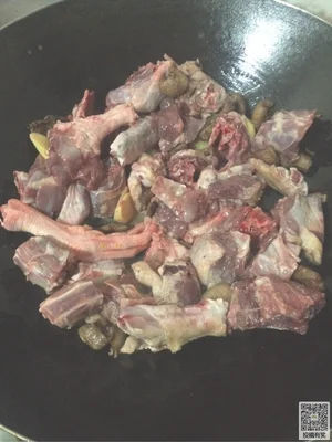魔芋焖鸭的做法步骤5
