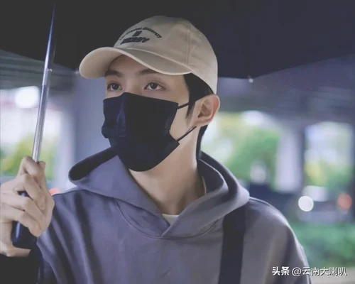 罗一舟致敬音乐家聂耳