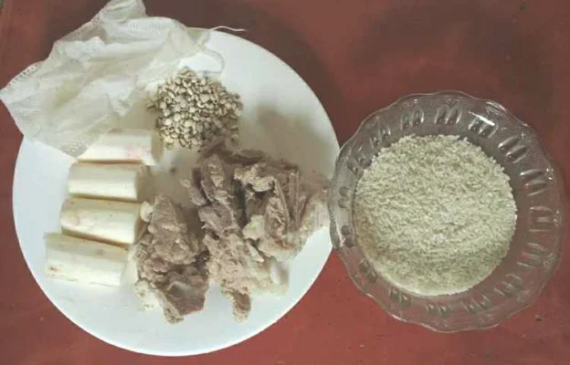 山药薏米排骨粥的做法步骤1