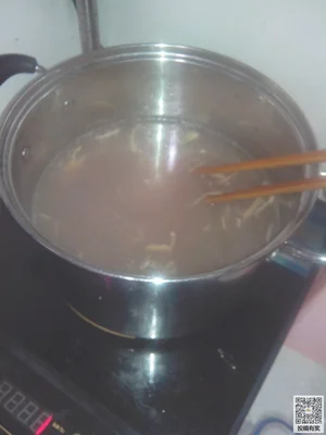 香菇番茄牛肉汤的做法步骤5