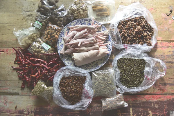 老卤猪蹄的做法步骤1