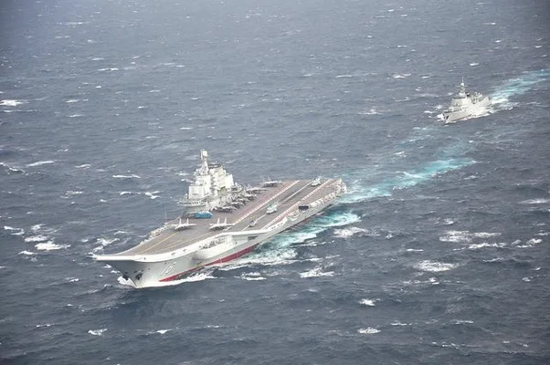 日本紧盯辽宁舰训练(中国航母已连续7天在太平洋起降舰载机)