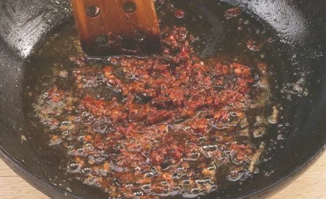 盐煎肉的做法步骤5