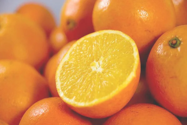 橙子多少钱一斤市场价多少？橙子的价格是多少呢？