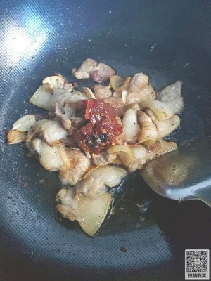 老干妈盐煎肉的做法步骤6