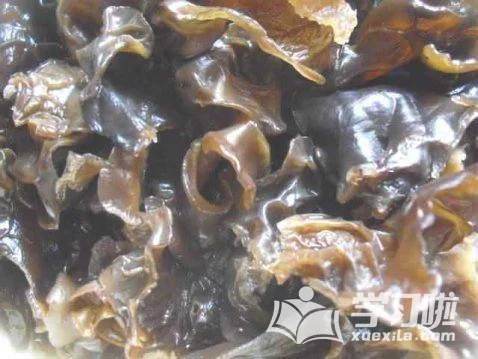 香菇木耳肉打卤面的做法步骤2