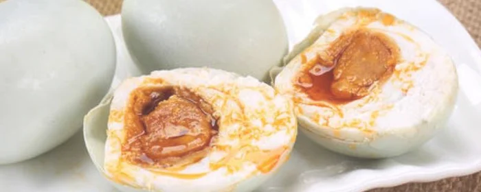 咸鸭蛋的腌制方法,咸鸭蛋的腌制方法和配料