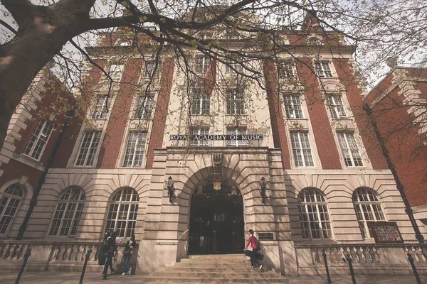 伦敦大学皇家音乐学院(LondonUniversityofRoyalConservatoryofMusic)