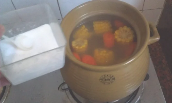 粟米大薯骨头汤的做法步骤10