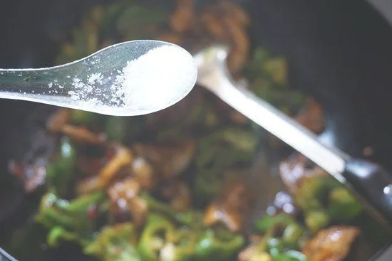 青椒豆豉盐煎肉的做法步骤8