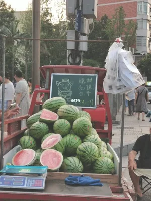 摆地摊怎么挑选摊位？这几点要注意,否则很难成功!