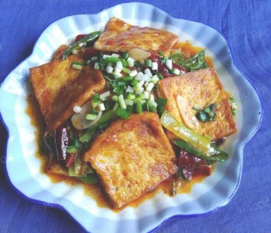 家常香煎豆腐的做法介绍(香煎豆腐的做法最简单窍门)