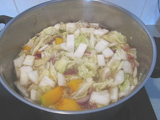 泡菜味噌南瓜汤的做法步骤7