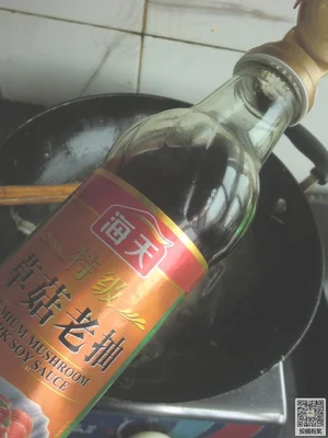 泥鳅炖豆腐的做法步骤6