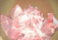 大骨头海带汤的做法步骤4