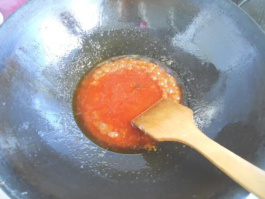 酸汤鱼锅的做法步骤4