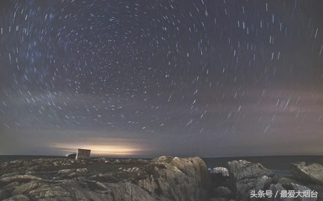 流星雨一颗颗划过星空的绝美瞬间(摄影师