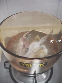 鸡毛菜滚鱼头汤的做法步骤6