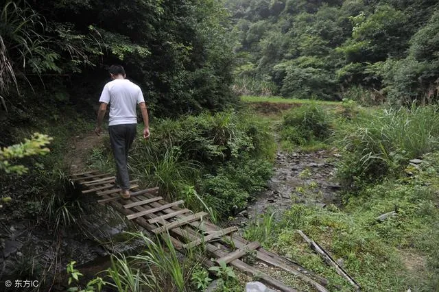 穷家富路什么意思下一句 | 穷家富路怎么反驳