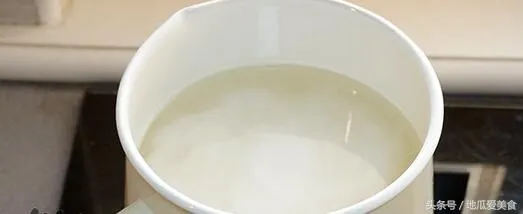 「炸酱面」炸酱面的家常做法 再也不愁一个人时不知道吃什么了