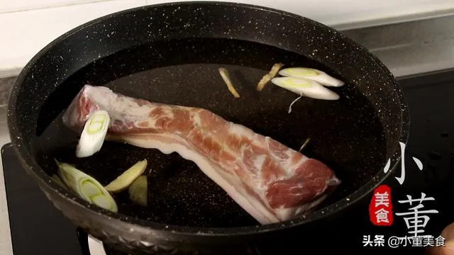 这才是正宗梅菜扣肉的做法，史上最详细教程，比饭店做的好吃十倍