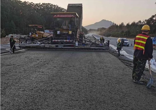 汕湛高速惠清项目陆续复工，预计今年建成通车