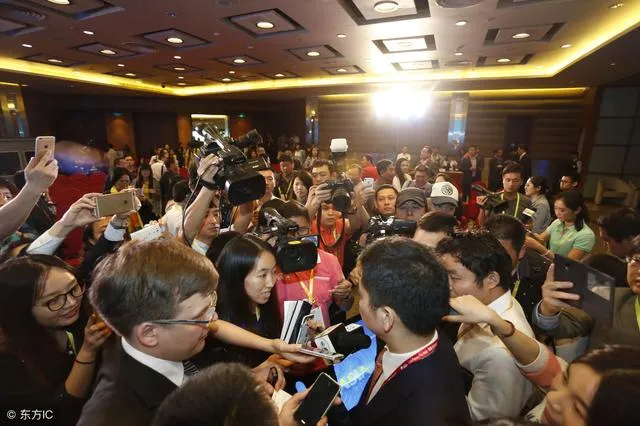 为什么公司年会一定要表演节目呢？2019公司年会表演的十大节目？