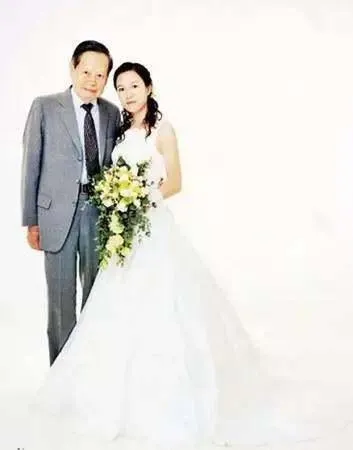 翁帆为什么嫁给杨振宁，他们相差多少岁 | 
