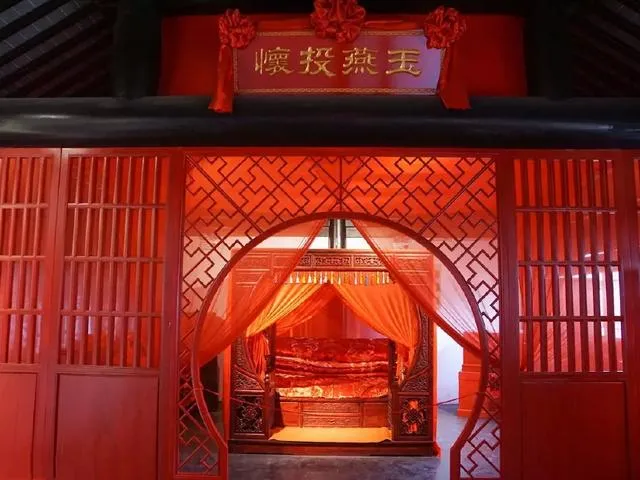 古代男子洞房花烛夜，须让妻子穿上一物才可以圆房，有意思！