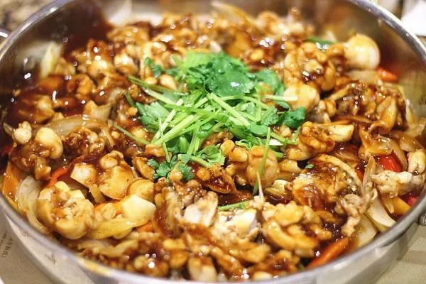 焖锅哪家强 还是黄记煌