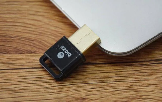 有线变无线桌面更整洁，毕亚兹蓝牙适配器亲测好用