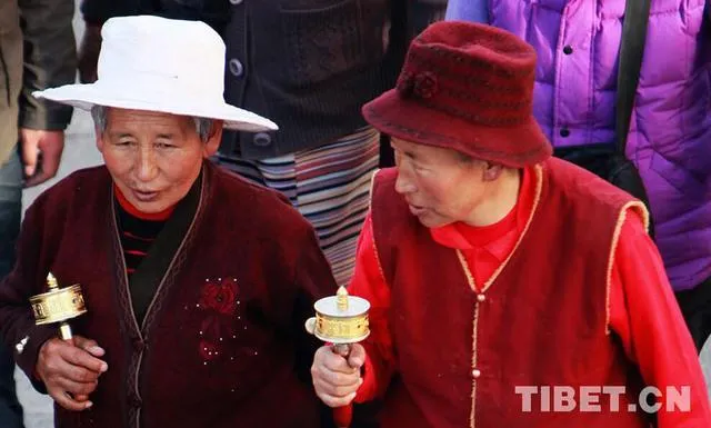 荐读！这组图告诉我们什么是虔诚