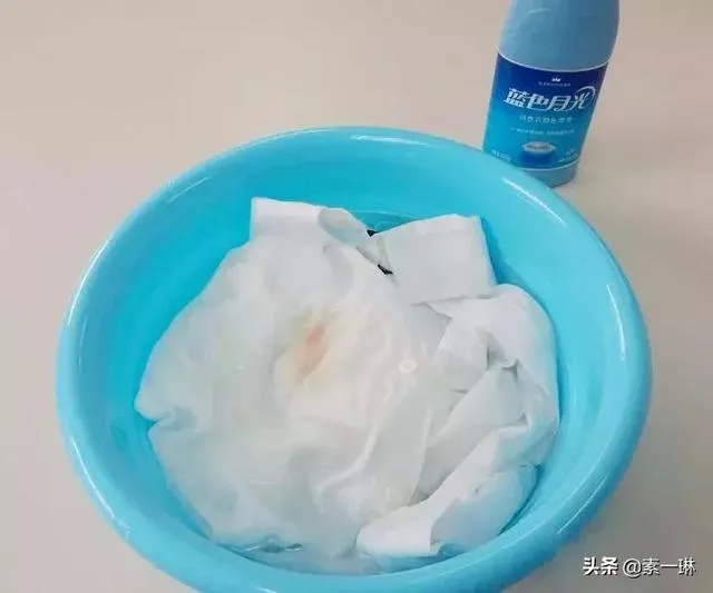 白色T恤衬衫发黄怎么办