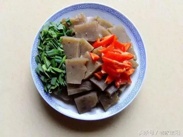 信阳的橡子粉，是我记忆深处的老家味道！