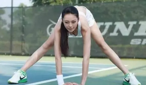 九头身是什么意思 | 九头身美女的标准是