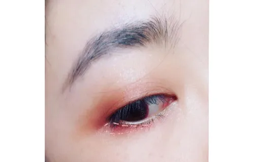 眼影+