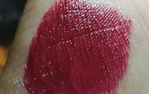 mac studded kiss