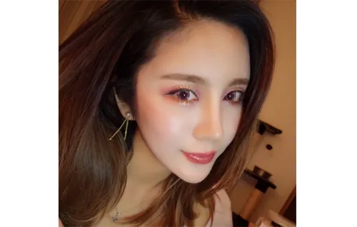 +眼影盘