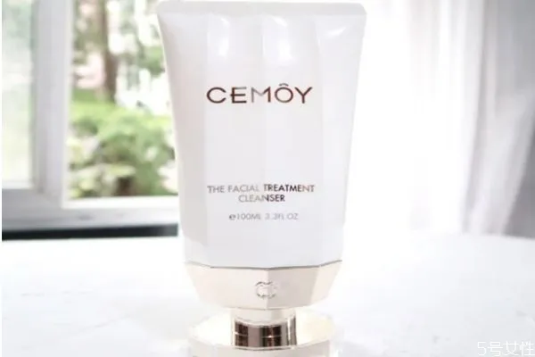 cemoy洗面奶痘痘敏感肌可以用吗 cemoy洗面奶使用方法