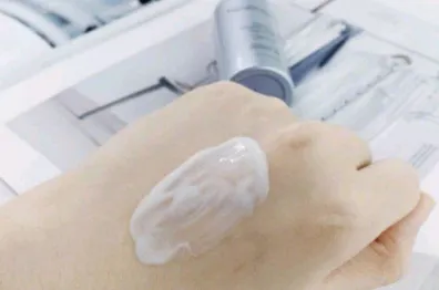 露得清a醇晚霜成分？真的有效果吗？