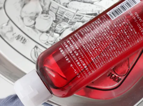雪美清收敛水好用吗？里面含酒精吗？