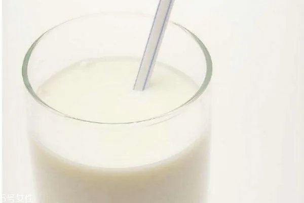 什么牛奶可以做面膜 牛奶香蕉面膜注意事项