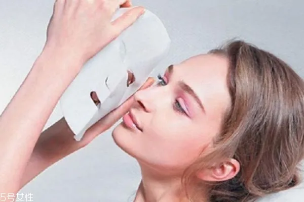 敷了面膜还要擦水乳吗 敷面膜后还要擦东西吗