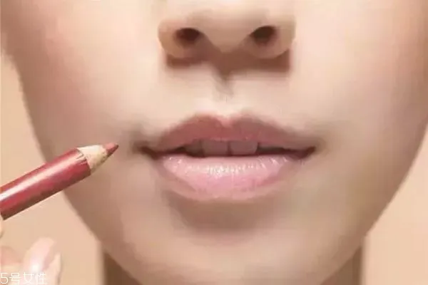 去唇纹的方法有哪些 消除唇纹小妙招