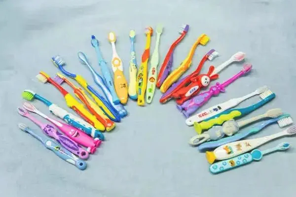 儿童牙刷8.webp
