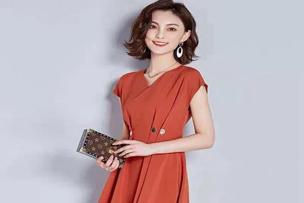 比较热门的女装有哪些牌子？女装哪家好，女装